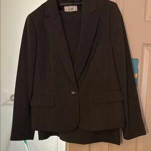 Le Suit Black Pinstripe Skirt Set